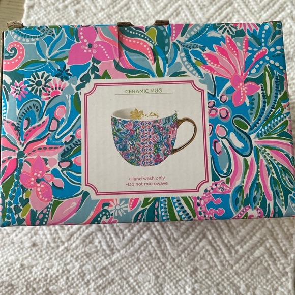 NEW “Lilly Pulitzer” Ceramic Mug - Picture 12 of 12